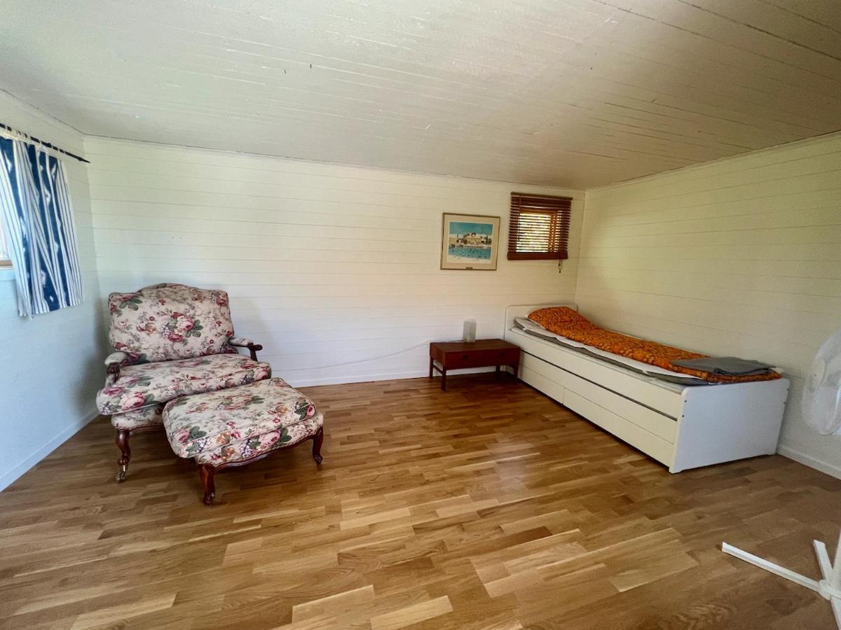 Idylliskt Hus Med Sjoeutsikt. Villa Östhammar Exteriör bild